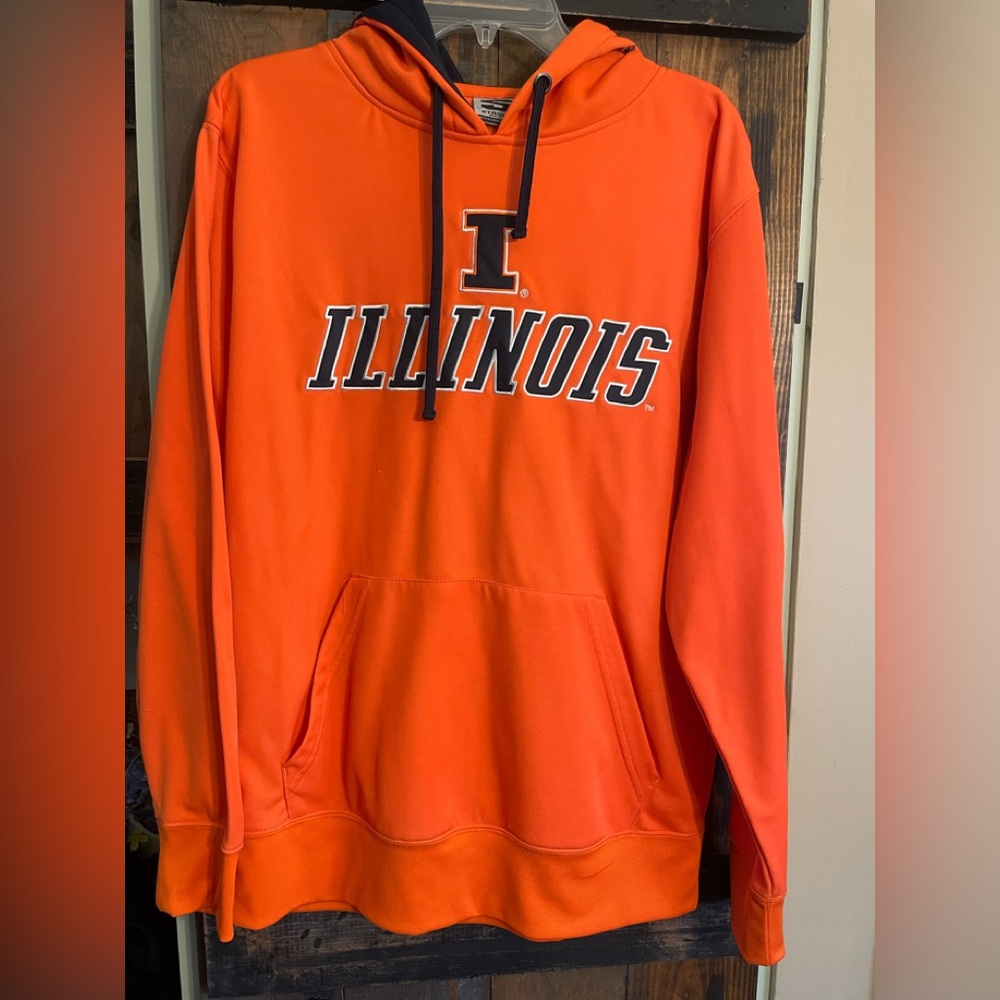 Orange Illinois Hoodie Illini size large. Fits more like a mens but unisex